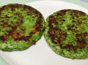 Una foto de hamburguesas de pollo