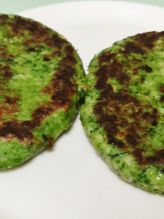 Foto principal de Hamburguesas verdes (de espinacas y pollo)