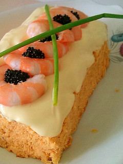 Una foto de Pastel de merluza y langostinos