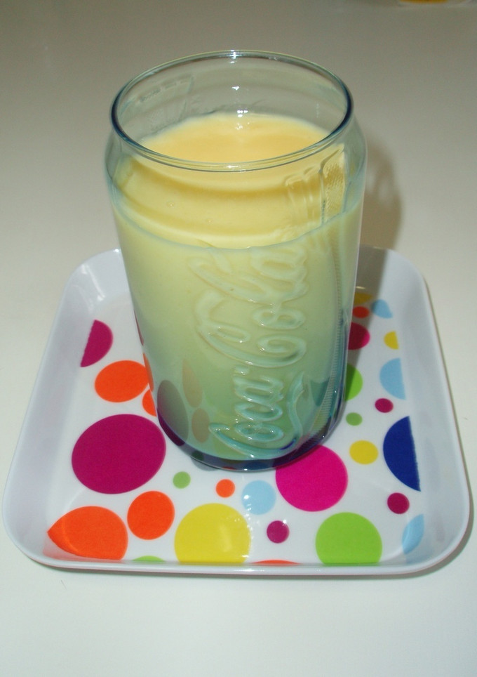 Una foto de Batido de mango y piña