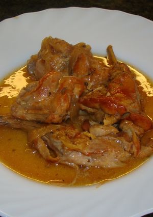 Una foto de Conejo estofado con hierbas provenzales