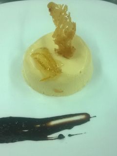 Una foto de Mousse de chocolate blanco