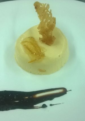 Una foto de Mousse de chocolate blanco