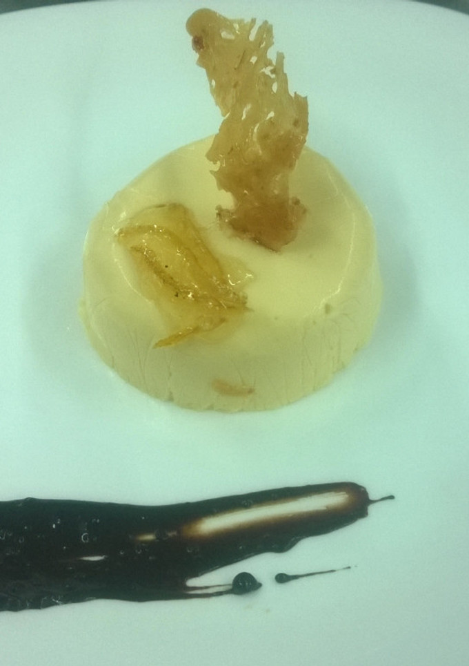 Una foto de Mousse de chocolate blanco