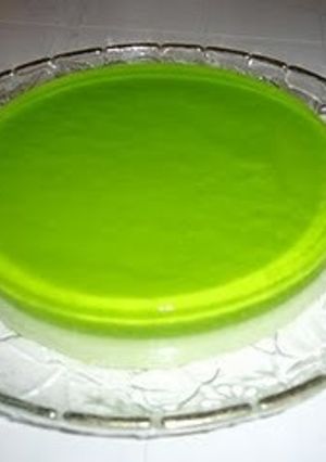 Una foto de Postre de gelatina de piña