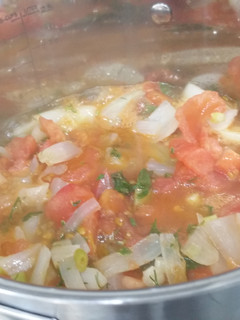Una foto de Salsa de tomate con hierbas
