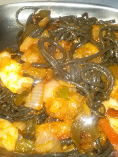 Una foto de Spaghettis du seppia con sofrito