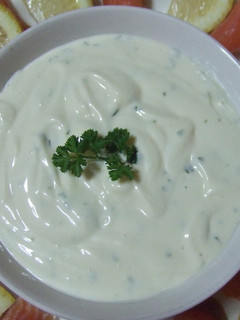 Foto principal de Salsa salada de yogur y cilantro