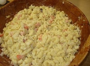 Una foto de Ensalada de coditos o de pasta de tornillo fría