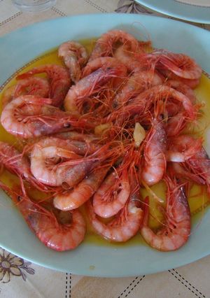 Una foto de Gambas del mar menor al ajillo