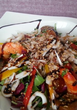 Una foto de Ensalada Capricho con escarola