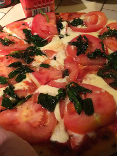 Una foto de Pizza napolitana casera