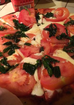 Una foto de Pizza napolitana casera