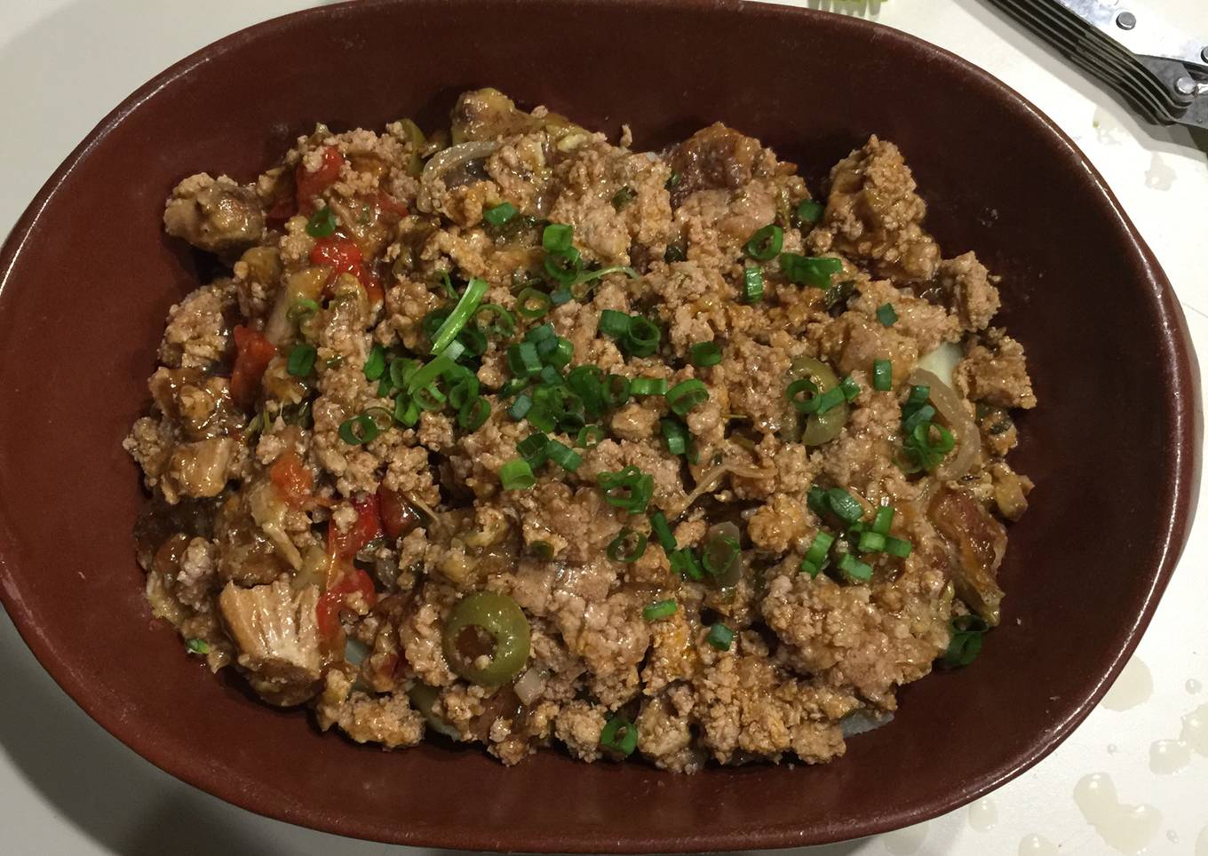 Carne reciclada en cama de Papas