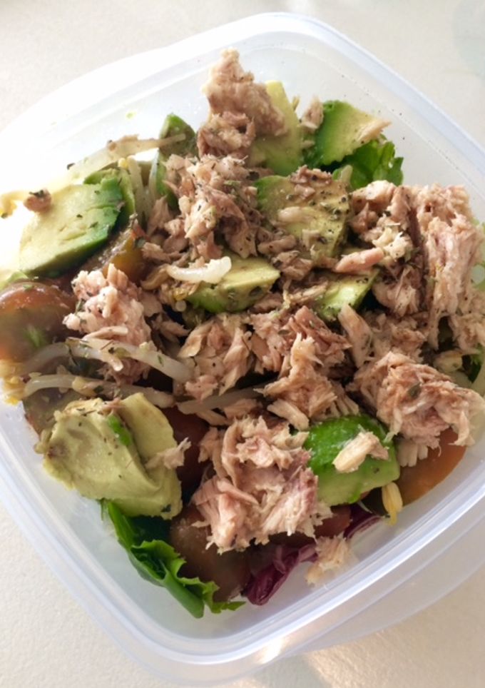Una foto de Ensalada completa para llevar