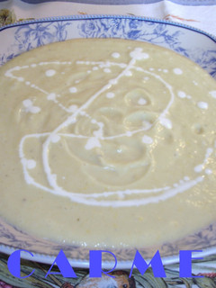 Una foto de Crema de calabacín y maiz dulce