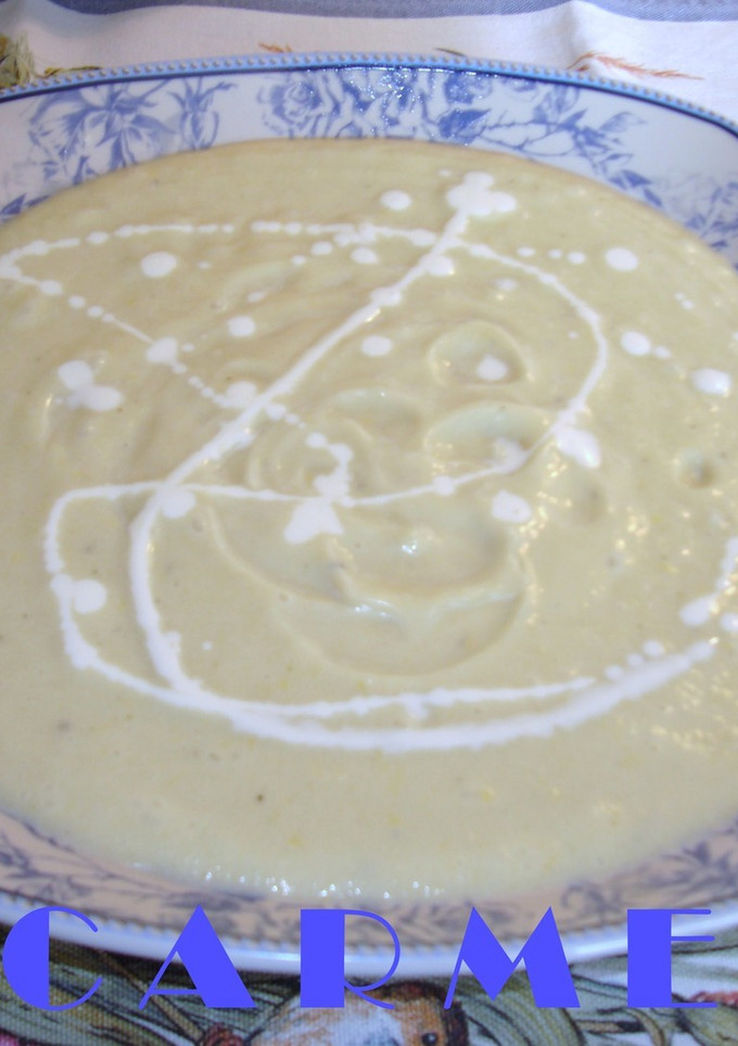Una foto de Crema de calabacín y maiz dulce