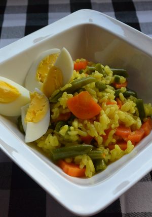 Foto principal de Arroz con verduritas hecho en el microondas
