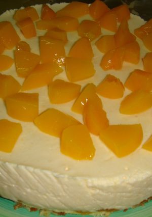 Una foto de Torta mousse de duraznos (light)