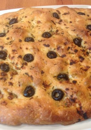 Una foto de Focaccia con Aceitunas negras