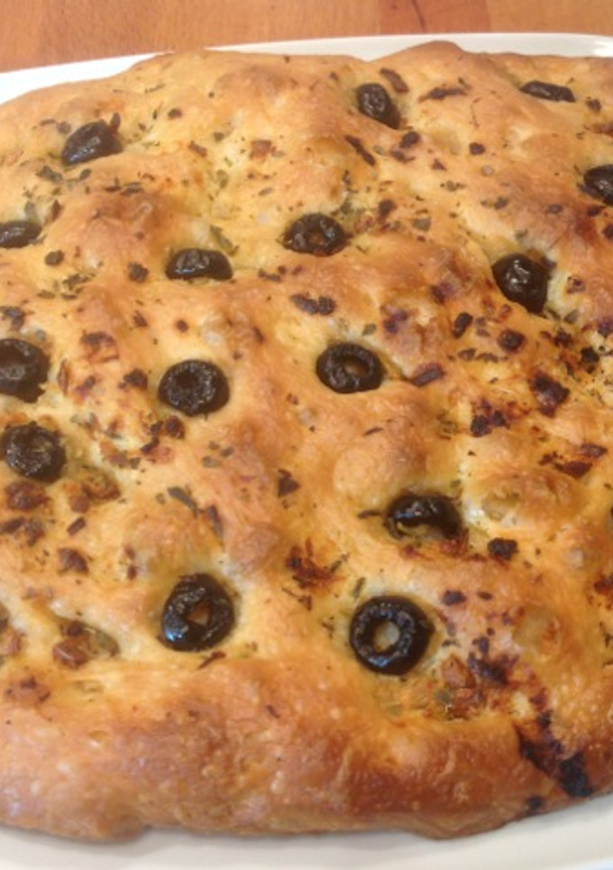 Una foto de Focaccia con Aceitunas negras