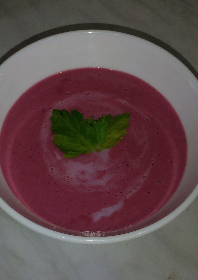 Una foto de Bechamel de remolacha