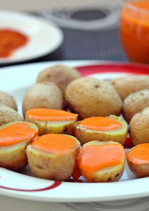 Una foto de Papas arrugás con mojo picón