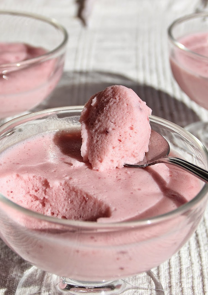 Una foto de Mousse de fresa