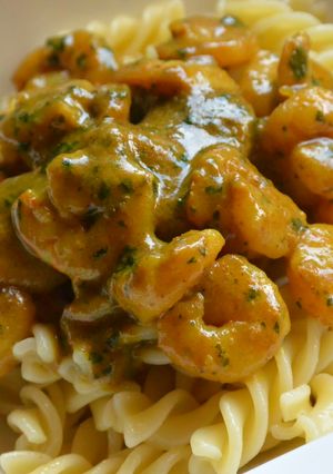 Una foto de Espirales con gambas al curry