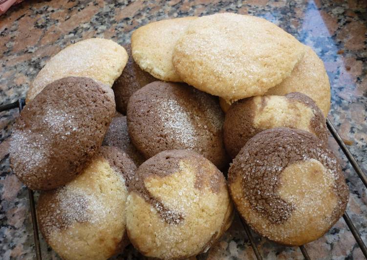 Polvorones caseros clásicos y con chocolate