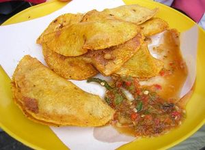 Una foto de Tacos al vapor de chicharrón guisado