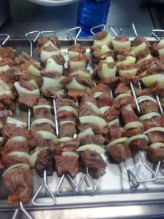 Una foto de Pinchos morunos