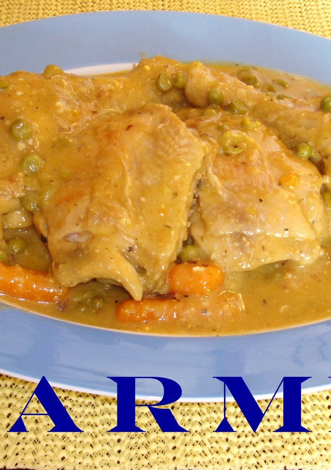 Una foto de Muslos de pollo en pepitoria