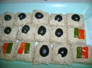 Una foto de pastas para canapes facil