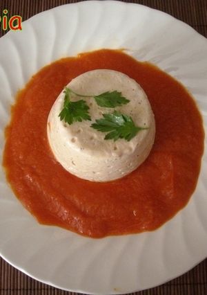 Una foto de Pudín de salmón con tomate