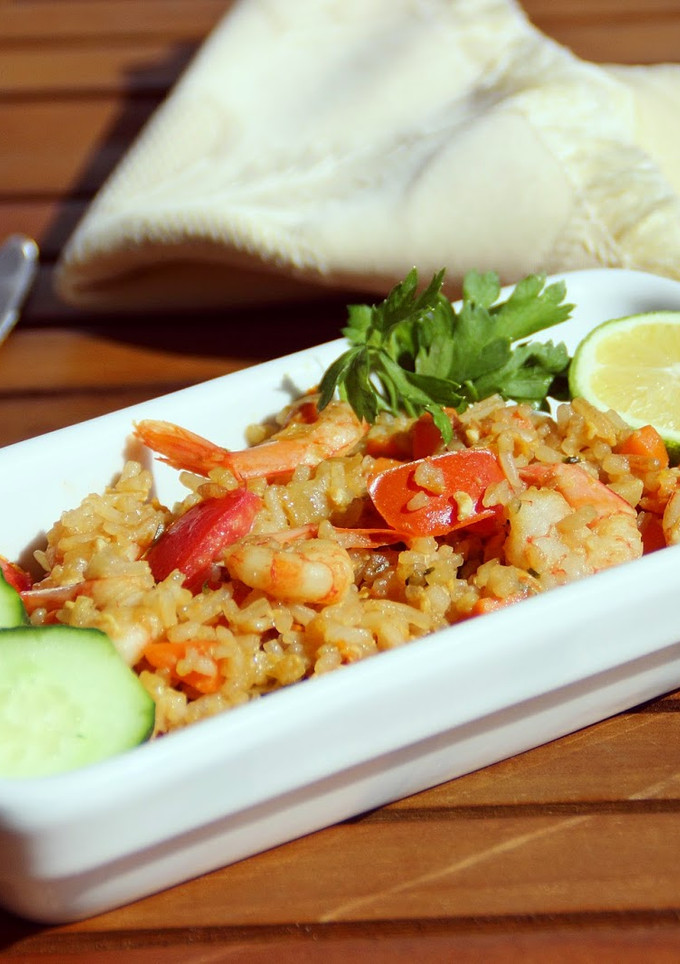 Una foto de Arroz frito con gambas thai (Khao Pad Koong)