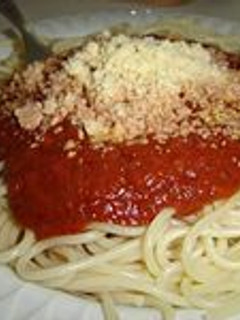 Una foto de Espagueti con salsa de tomate