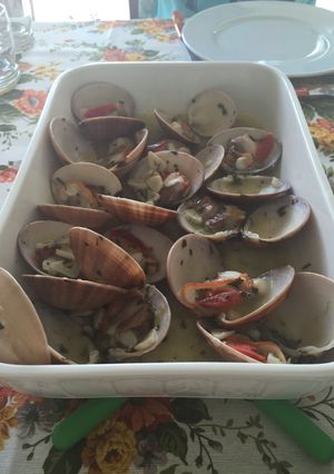 Una foto de Concha fina en salsa verde