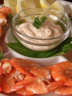 Una foto de Langostinos con salsa limonera