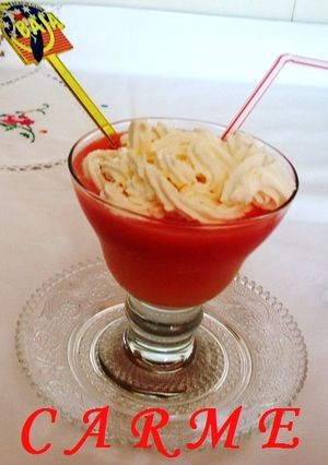 Una foto de Batido de sandía, melón y nata
