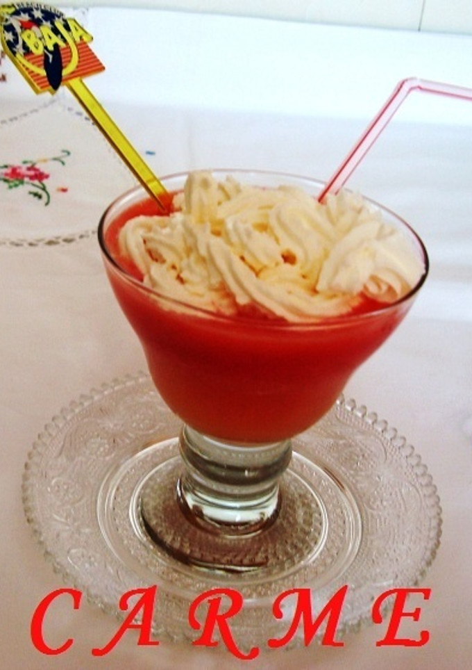 Una foto de Batido de sandía, melón y nata