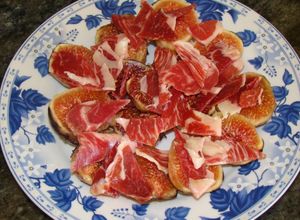 Foto principal de Higos de cuello de dama con jamón de jabugo