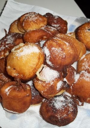 Una foto de Buñuelos de membrillo y cerveza