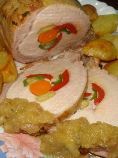 Foto principal de Lomo de cerdo mechado con puré de manzana