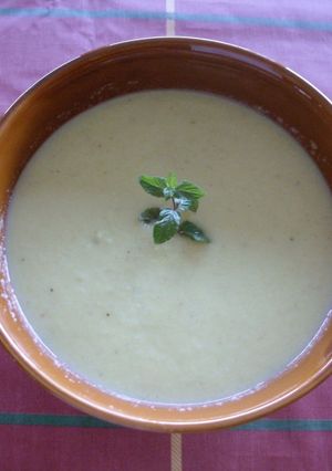 Una foto de Crema fría de piña