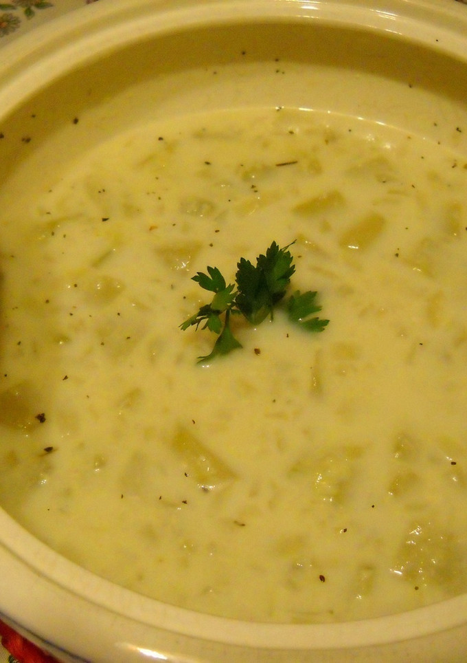 Una foto de Sopa veraniega de pepinos