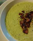 Sopa crema de arvejas con panceta / tocino