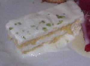 Una foto de Turrón frío de limón