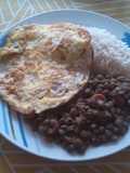Menestra de lenteja con salchicha ranchera