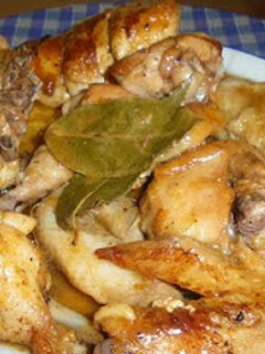 Una foto de Pollo al ajillo